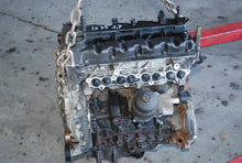 Laden Sie das Bild in den Galerie-Viewer, Motor Kia Sportage Optima D4FD 1.7 CRDI 116PS 127TKm 2010 Diesel Unkomplett