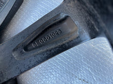 Load image into Gallery viewer, 1x Alufelge 17 Zoll 6.0" 5x112 48ET Glanz Silber 5E0601025N Skoda Octavia Iii FEL1783336601hk