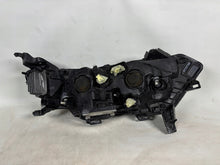 Laden Sie das Bild in den Galerie-Viewer, Frontscheinwerfer Renault 260604608R Ein Stück (Rechts oder Links) Headlight