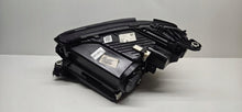 Laden Sie das Bild in den Galerie-Viewer, Frontscheinwerfer Mercedes-Benz W213 A2139068409 LED Rechts Headlight SCH8933065003ni