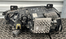 Laden Sie das Bild in den Galerie-Viewer, Frontscheinwerfer Daf 2188985 2210042986 Rechts Scheinwerfer Headlight SCH1739341542xh