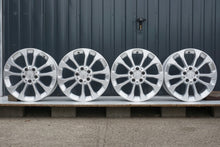 Laden Sie das Bild in den Galerie-Viewer, 4x Alufelge 17 Zoll 6.5" 5x112 38ET Silber A1564011700 Mercedes-Benz Rim Wheel FEL9341666349tq