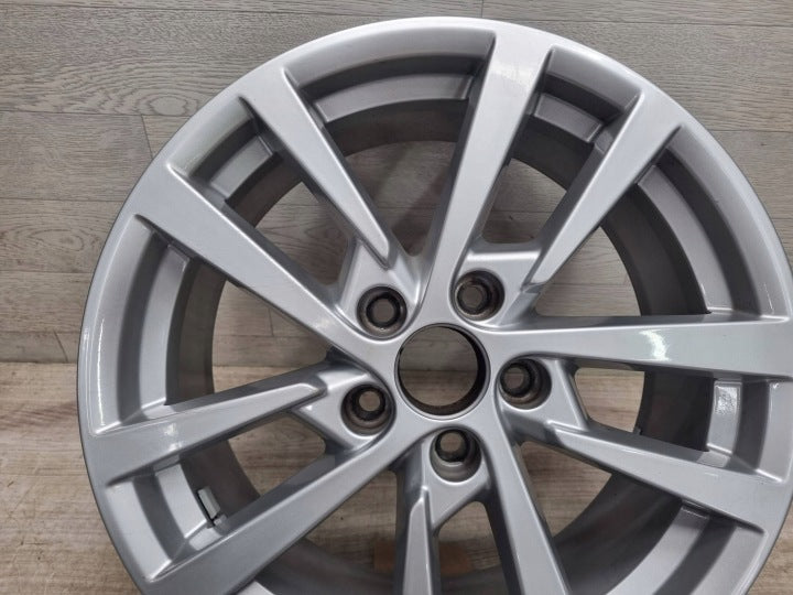 1x Alufelge 17 Zoll 8V0601025CS Audi A3 Rim Wheel FEL7510611354wh