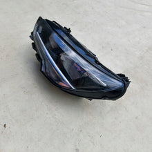 Load image into Gallery viewer, Frontscheinwerfer Opel Corsa F 39162648 Links Scheinwerfer Headlight