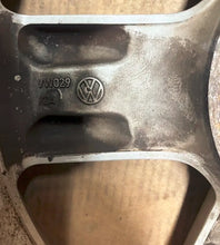 Load image into Gallery viewer, 4x Alufelge 16 Zoll 6.5" 5x112 50ET 1T0601025M VW Passat Touran Golf Rim Wheel FEL1747819224en