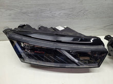Laden Sie das Bild in den Galerie-Viewer, Frontscheinwerfer Skoda Octavia IV 5E4941015A Rechts Scheinwerfer Headlight SCH9375080482ho