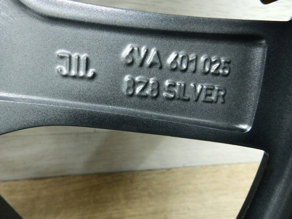 1x Alufelge 16 Zoll 6.0" 5x100 45ET Glanz Silber 6VA601025 Skoda Fabia Iv FEL9186817966ph