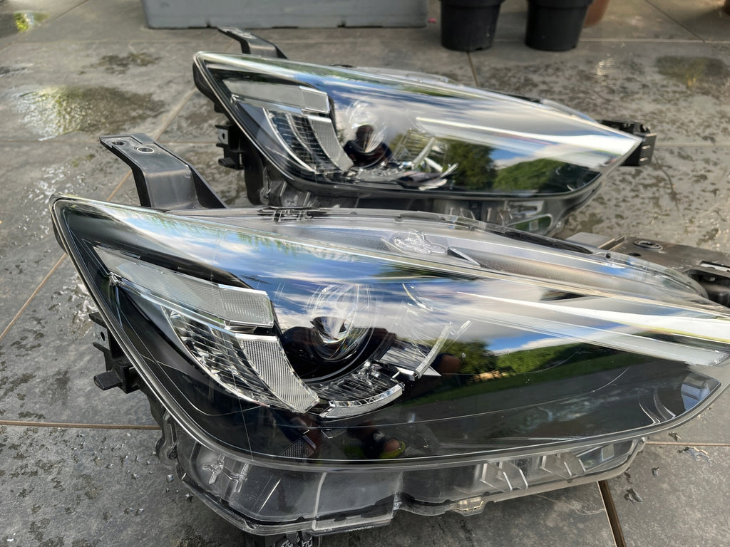 Frontscheinwerfer Mazda Cx 3 D10E-51030 D10E51030 LED Rechts Headlight