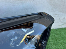 Laden Sie das Bild in den Galerie-Viewer, Frontscheinwerfer Skoda Enyaq 5LB941015A Full LED Links Scheinwerfer Headlight