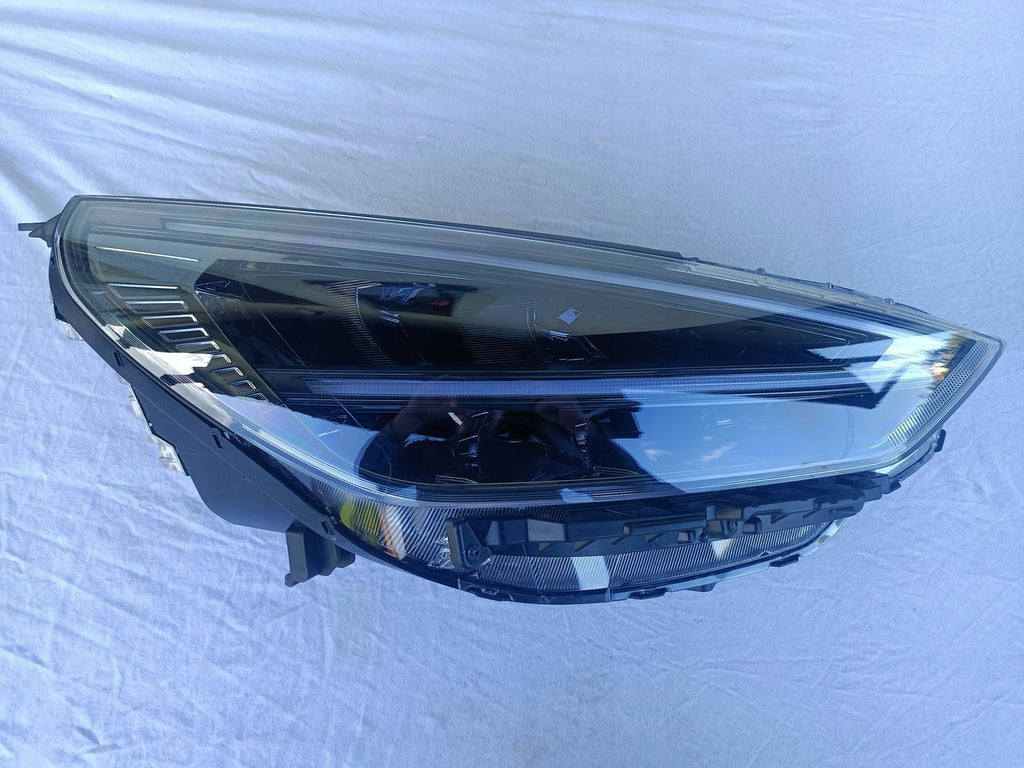 Frontscheinwerfer Hyundai I30 III 92102G4600 LED Ein Stück (Rechts oder Links)