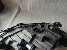 Laden Sie das Bild in den Galerie-Viewer, Frontscheinwerfer Opel Zafira C 13399860 Xenon Links Scheinwerfer Headlight