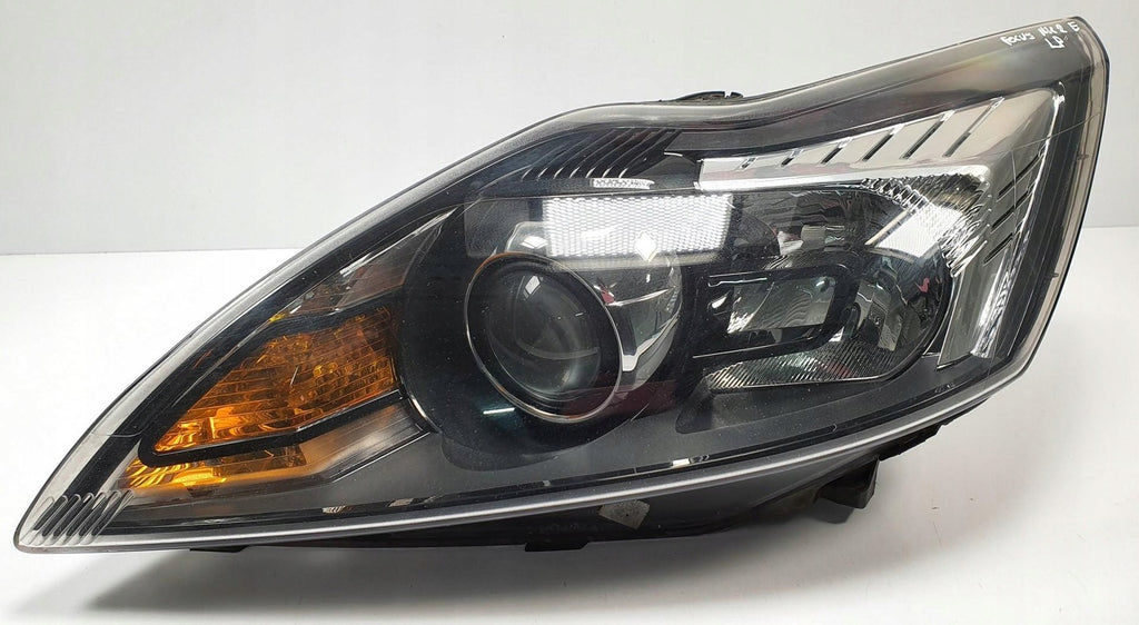 Frontscheinwerfer Ford Focus 8M51-13D153-CD Links Scheinwerfer Headlight