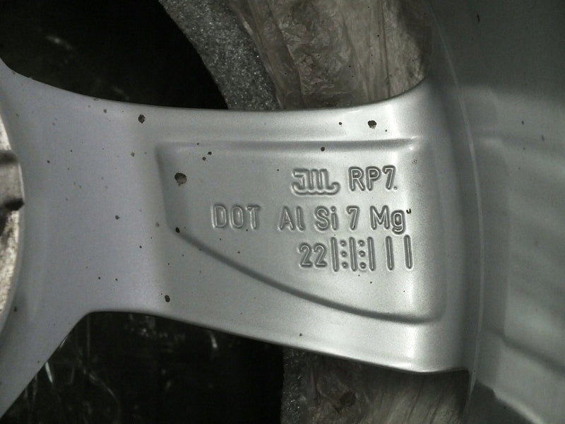 1x Alufelge 17 Zoll 7.5" 5x112 38ET Glanz Silber 8W0601025 Audi B9 Rim Wheel FEL9518876099sw