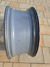 Load image into Gallery viewer, 1x Alufelge 20 Zoll 8.0" 5x114.3 35ET Glanz BNU82 Toyota Rim Wheel FEL8009380753mw