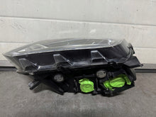 Laden Sie das Bild in den Galerie-Viewer, Frontscheinwerfer VW Amarok 2H3941031 Xenon Links Scheinwerfer Headlight SCH5141917038gk