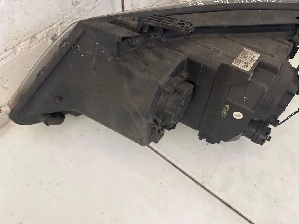 Frontscheinwerfer Kia Sorento II 921022P560 Links Scheinwerfer Headlight SCH9863027397ia