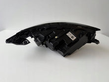 Laden Sie das Bild in den Galerie-Viewer, Frontscheinwerfer Opel Corsa F 39162653 LED Links Scheinwerfer Headlight SCH1759337811vc