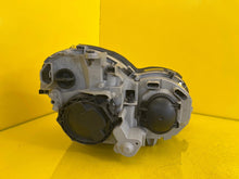 Laden Sie das Bild in den Galerie-Viewer, Frontscheinwerfer Mercedes-Benz W203 A2038203761 Xenon Links Headlight SCH5176288705fz