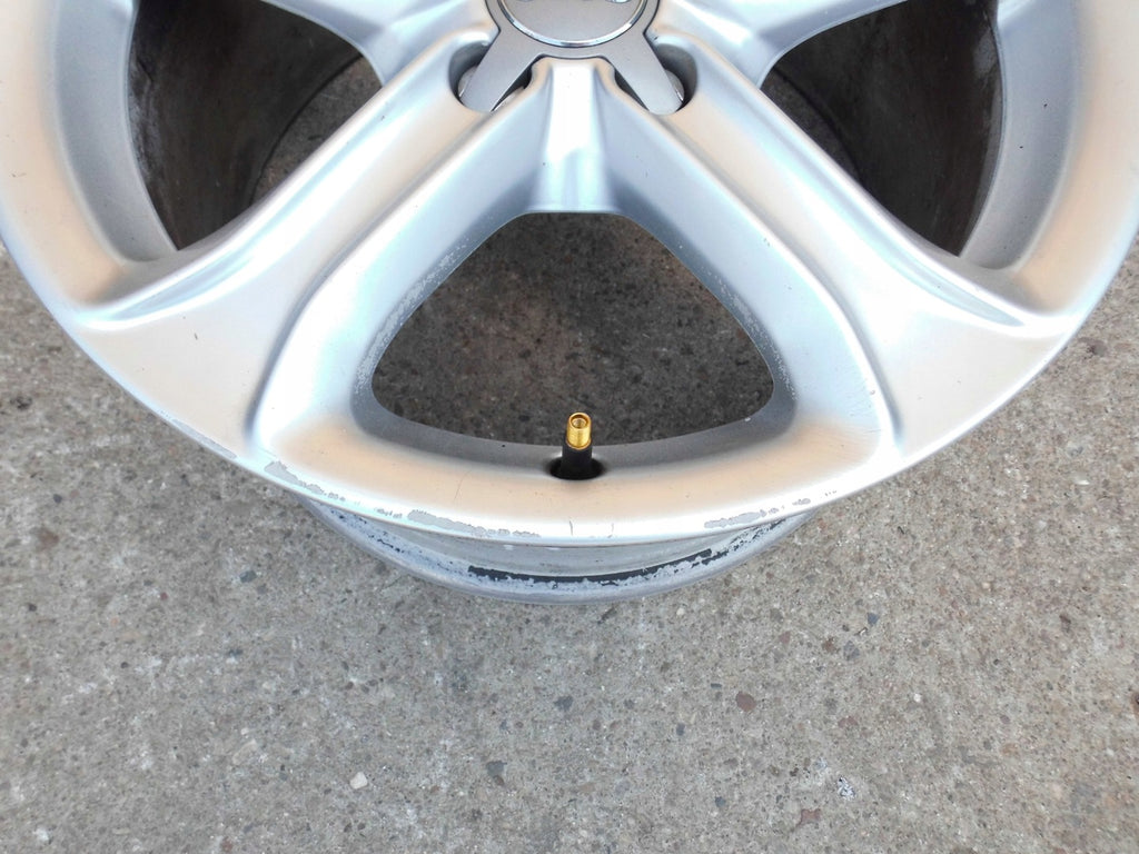 1x Alufelge 17 Zoll 7.5" 5x112 45ET Glanz Silber 8K0601025BK Audi A4 B8