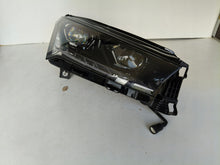 Laden Sie das Bild in den Galerie-Viewer, Frontscheinwerfer Skoda Enyaq 5LB941016H Full LED Rechts Scheinwerfer Headlight