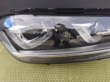 Laden Sie das Bild in den Galerie-Viewer, Frontscheinwerfer VW Golf Sportsvan I 517941034B Rechts Scheinwerfer Headlight SCH5925377524cb