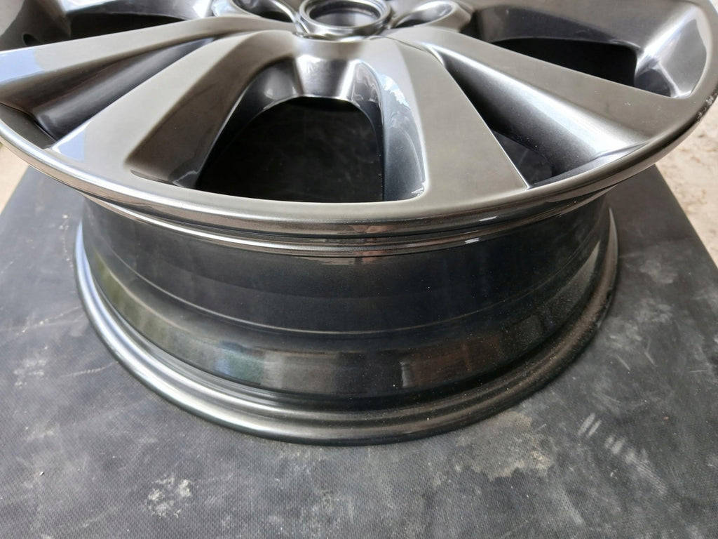 1x Alufelge 18 Zoll 7.0" 5x114.3 45ET Glanz Graphit 9965787080 Mazda Cx30 FEL8892356952ya