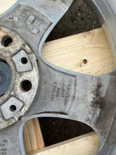 Load image into Gallery viewer, 1x Alufelge 17 Zoll 7.0" 5x120 6775622 BMW 1 E81 E87 Rim Wheel FEL7628230806av