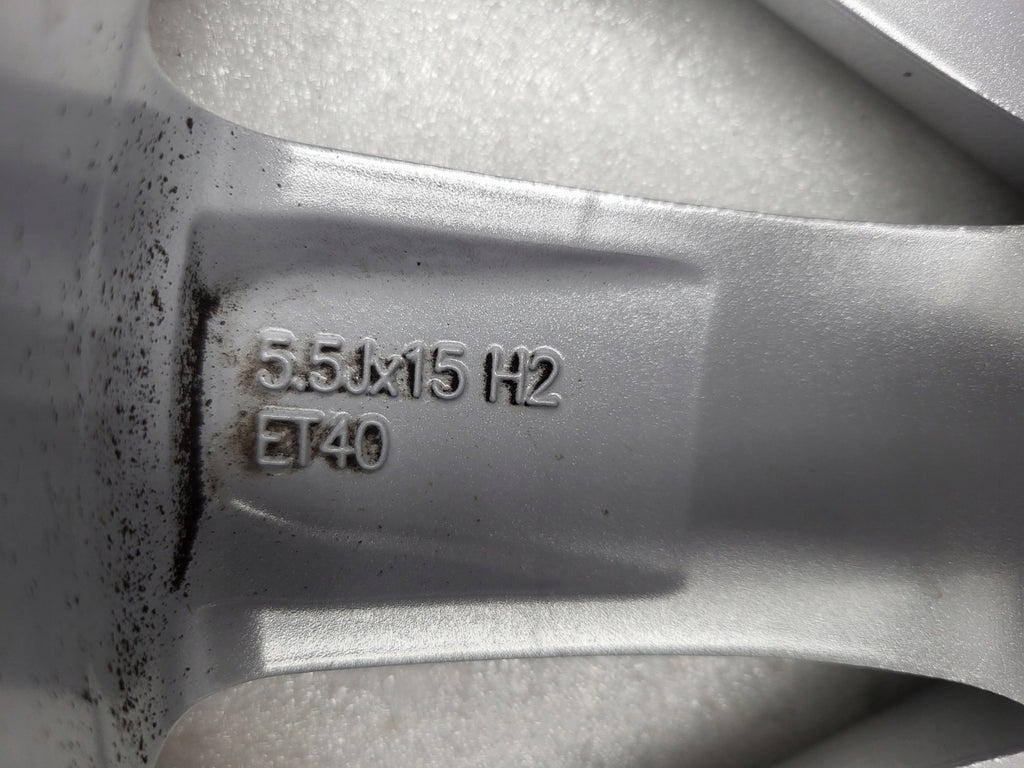 1x Alufelge 15 Zoll 5.5" 5x100 40ET Glanz Silber 6F0601025G Seat Ibiza I V FEL2140134943af