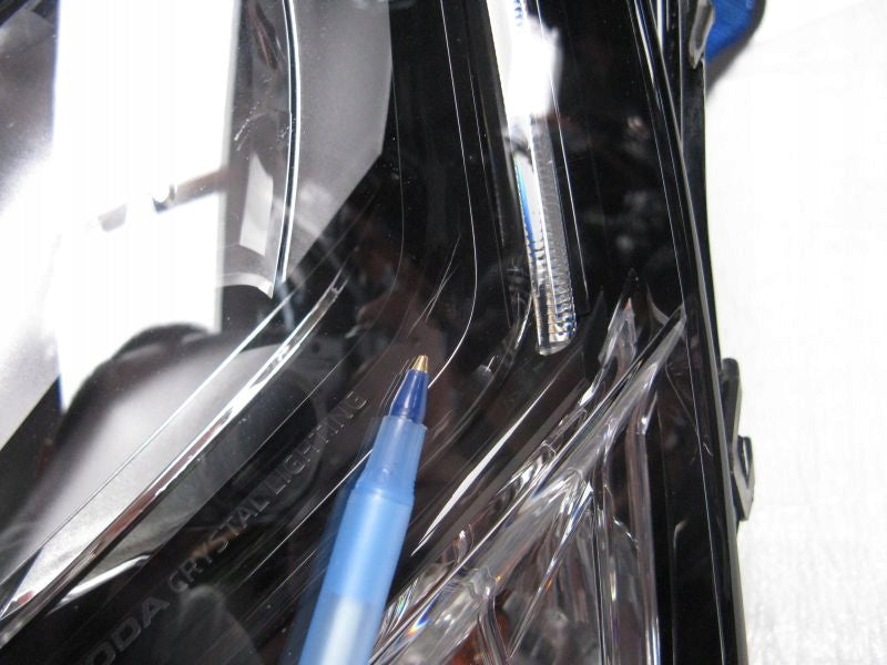 Frontscheinwerfer Skoda Superb 3V1941015C 782505457 Full LED Links Headlight SCH8253215204fb