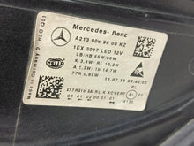 Load image into Gallery viewer, Frontscheinwerfer Mercedes-Benz W213 2139069608KZ LED Rechts Headlight SCH9853867170ta