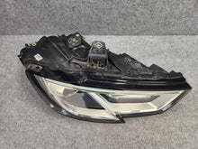 Laden Sie das Bild in den Galerie-Viewer, Frontscheinwerfer Audi A3 8V0941006E Xenon Rechts Scheinwerfer Headlight SCH3427515400yt