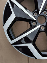 Laden Sie das Bild in den Galerie-Viewer, 1x Alufelge 19 Zoll 7.5" 5x112 50ET Glanz Schwarz 10A601025S VW Id.3 Rim Wheel FEL7309066638rx