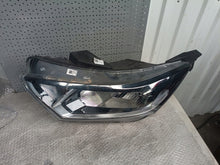 Load image into Gallery viewer, Frontscheinwerfer Hyundai I20 III 92101-Q0050 Links Scheinwerfer Headlight