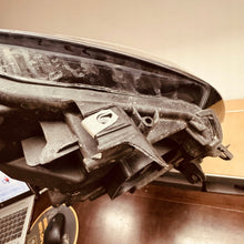 Laden Sie das Bild in den Galerie-Viewer, Frontscheinwerfer Opel Astra 39077807 LED Rechts Scheinwerfer Headlight SCH2544036321xu