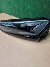 Load image into Gallery viewer, Frontscheinwerfer Audi E Tron Gt 4J3941035 LED Ein Stück (Rechts oder Links) SCH4583717615ki