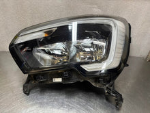 Load image into Gallery viewer, Frontscheinwerfer Renault Master III 260607867 LED Ein Stück (Rechts oder Links) SCH6547324923ar