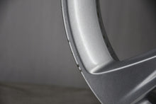 Laden Sie das Bild in den Galerie-Viewer, 1x Alufelge 16 Zoll 7.0" 5x108 44ET Glanz Silber YP00064080 Opel Rim Wheel FEL2232479754lq