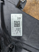 Load image into Gallery viewer, Frontscheinwerfer VW Passat 3J1941005 Links Scheinwerfer Headlight SCH9853763744ve