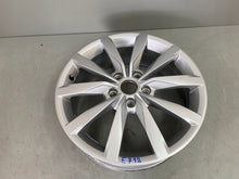 Load image into Gallery viewer, 1x Alufelge 17 Zoll 6.0&quot; 5x112 48ET Glanz Silber 5G0601025 VW Golf Vii Rim Wheel