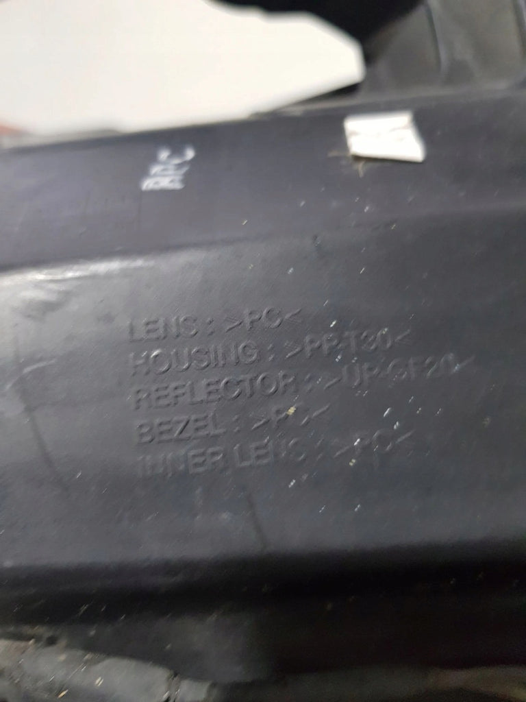 Frontscheinwerfer Kia Carens I Links Scheinwerfer Headlight