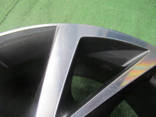 Laden Sie das Bild in den Galerie-Viewer, 1x Alufelge 17 Zoll 7.0&quot; 5x112 40ET Glanz Grau 5NA601025P Mg Tiguan Rim Wheel