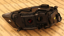 Laden Sie das Bild in den Galerie-Viewer, Frontscheinwerfer Audi Q5 8R0941005C 8R0941006C Xenon Links Headlight