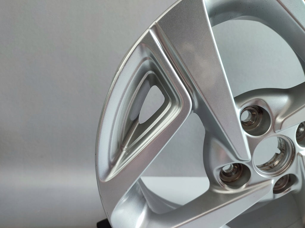 1x Alufelge 15 Zoll 6.0" 4x100 48ET Glanz Silber 52910K7100 Hyundai I10 III I20 FEL2616703814dj