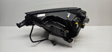Laden Sie das Bild in den Galerie-Viewer, Frontscheinwerfer Skoda Karoq 57B941010 LED Rechts Scheinwerfer Headlight SCH9290773639mr