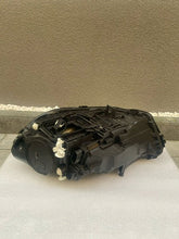 Laden Sie das Bild in den Galerie-Viewer, Frontscheinwerfer Mercedes-Benz W177 A1779062206 Rechts Scheinwerfer Headlight SCH5886086608jb