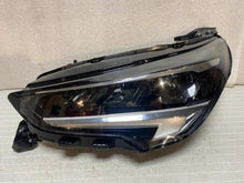 Laden Sie das Bild in den Galerie-Viewer, Frontscheinwerfer Opel Corsa F 39162653 Full LED Links Scheinwerfer Headlight SCH6417282641ik