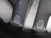 Laden Sie das Bild in den Galerie-Viewer, 1x Alufelge 19 Zoll Toyota Rav V 4 Rim Wheel