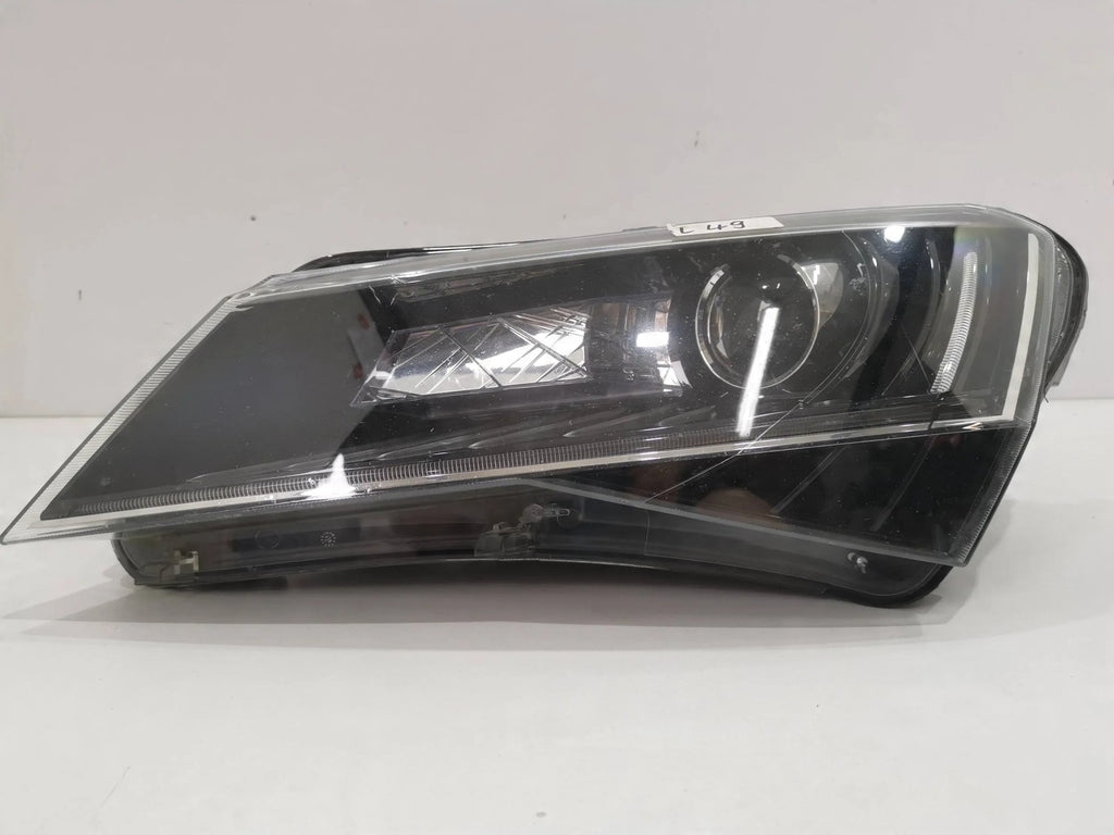 Frontscheinwerfer Skoda Superb III 3V1941015B Ein Stück (Rechts oder Links)