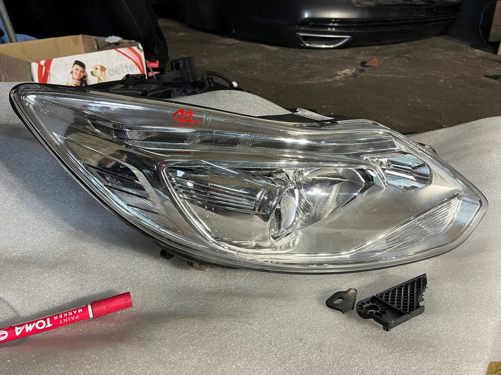 Frontscheinwerfer Ford Focus BM51-13D154-AJ Xenon Rechts Scheinwerfer Headlight SCH1415995988fb