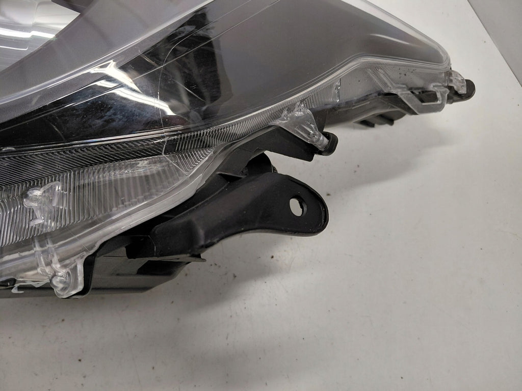 Frontscheinwerfer Toyota Yaris EUK0-6 Links Scheinwerfer Headlight SCH5661578068gx